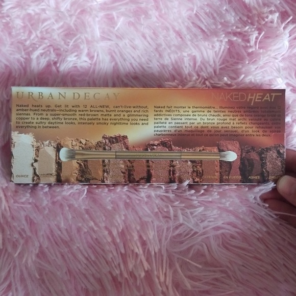 Urban Decay NAKED HEAT Palette - Picture 7 of 7